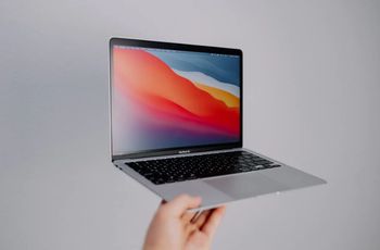 MacBook Air 15 inch có gì mới: Chip M2 mạnh mẽ, màn hình 15.3 inch, pin 18 tiếng, giá từ 30.5 triệu
