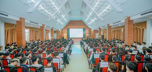 Scholarship award ceremony for Construction student in Hanoi Architectural University