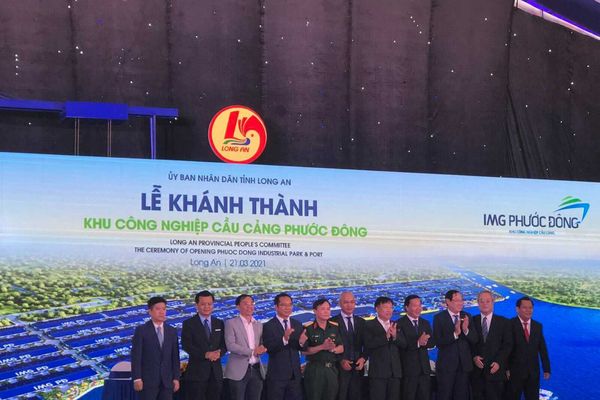 Thủ tướng Nguyễn Xuân Phúc tham dự khánh thành công trình tại Long An