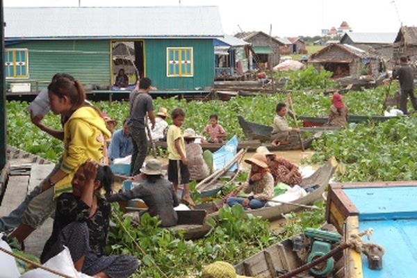 BMB TRIP TO TONLE SAP LAKE FOR CHARITY